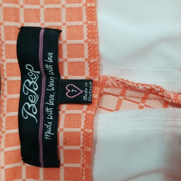 BeBop Pattern Orange White Zipper Shorts. 7 - Picture 6 of 12